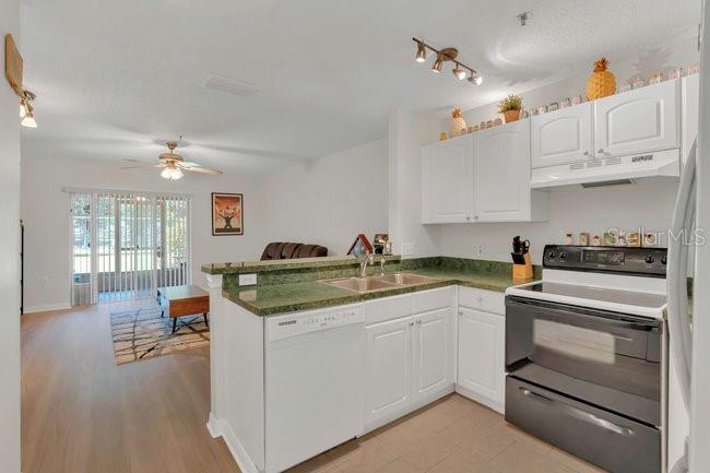 Image 3 of 31 For 1642 Windsor Oak Court