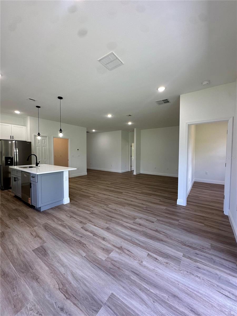 Image 14 of 24 For 2572 Grandview Drive