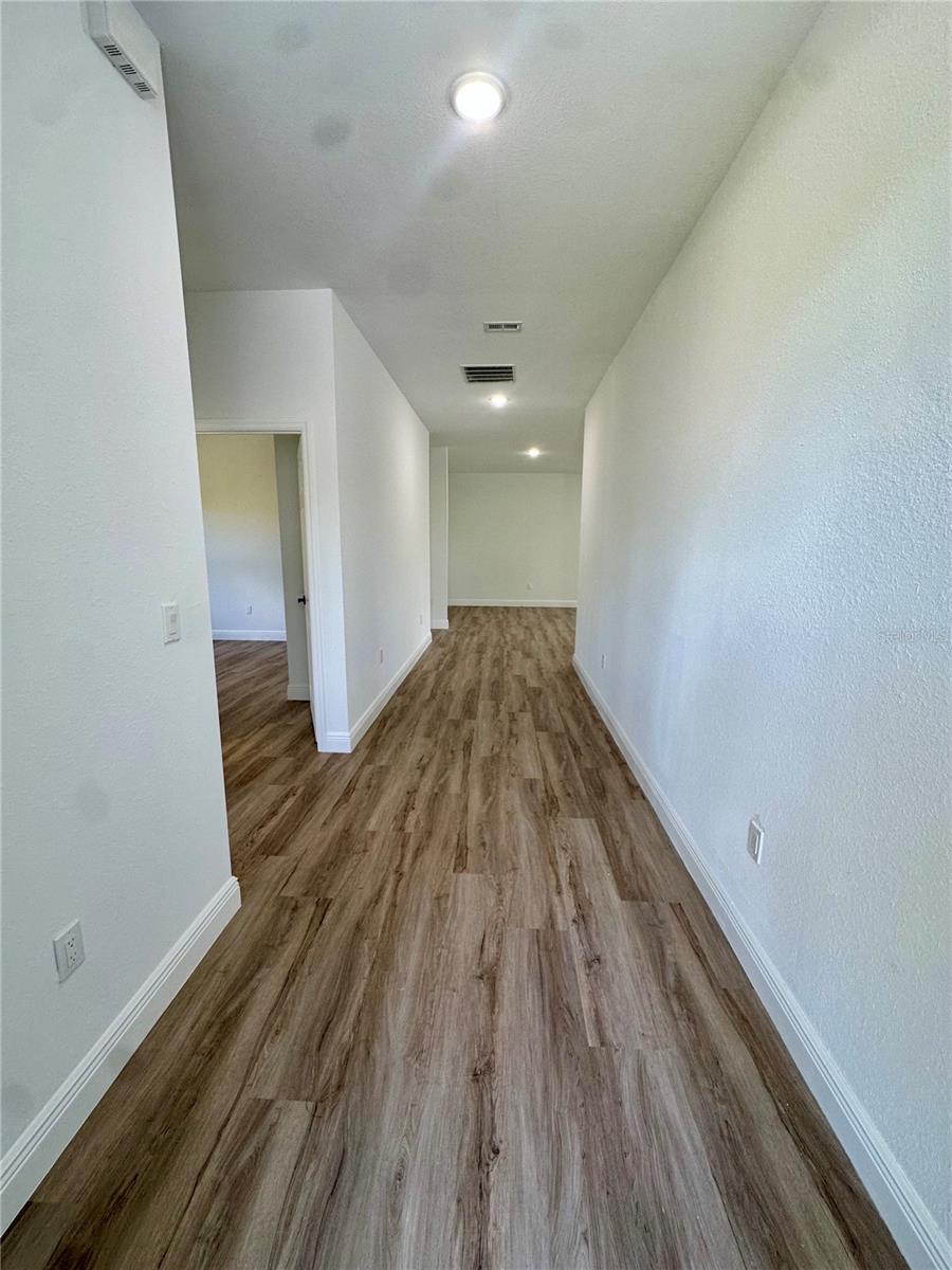 Image 2 of 24 For 2572 Grandview Drive