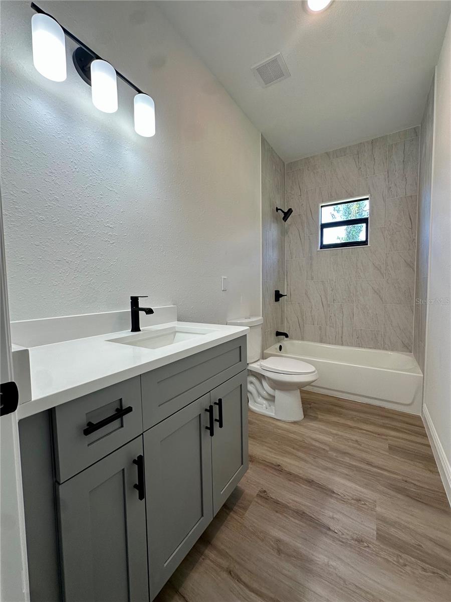 Image 7 of 24 For 2572 Grandview Drive