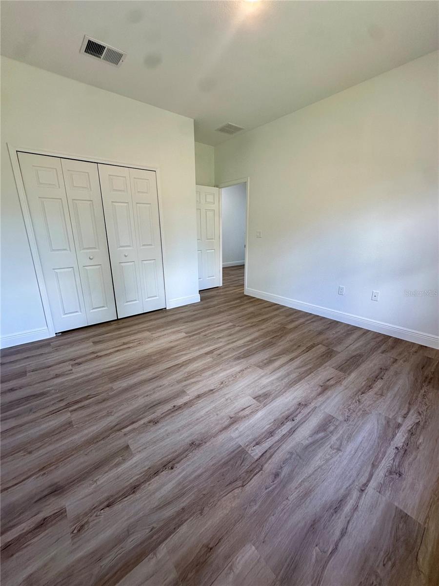 Image 9 of 24 For 2572 Grandview Drive