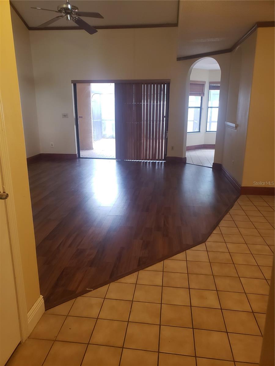 Image 31 of 45 For 706 Lighthouse Court