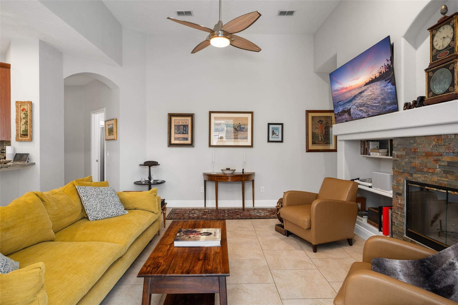 Image 20 of 52 For 14131 Islamorada Drive