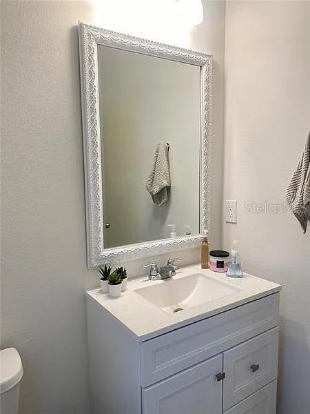 Image 13 of 26 For 16391 Admirals Cove Lane
