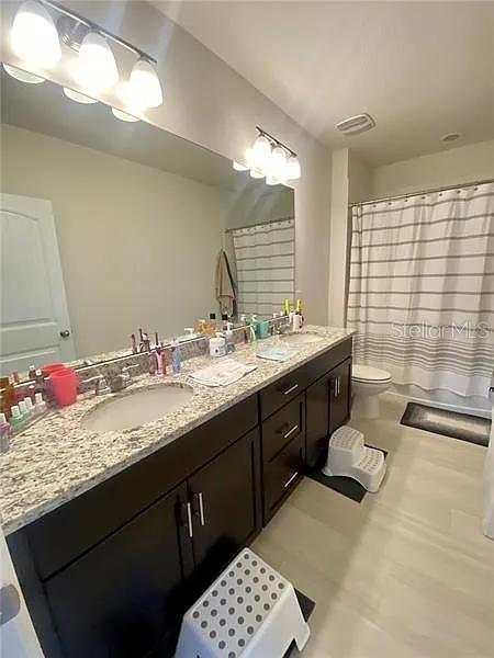 Image 16 of 26 For 16391 Admirals Cove Lane