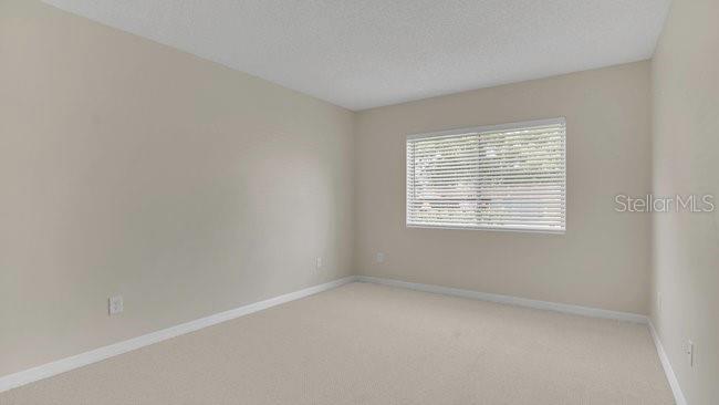 Image 11 of 28 For 648 Kenwick Circle 102