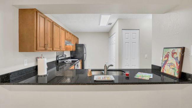 Image 6 of 28 For 648 Kenwick Circle 102