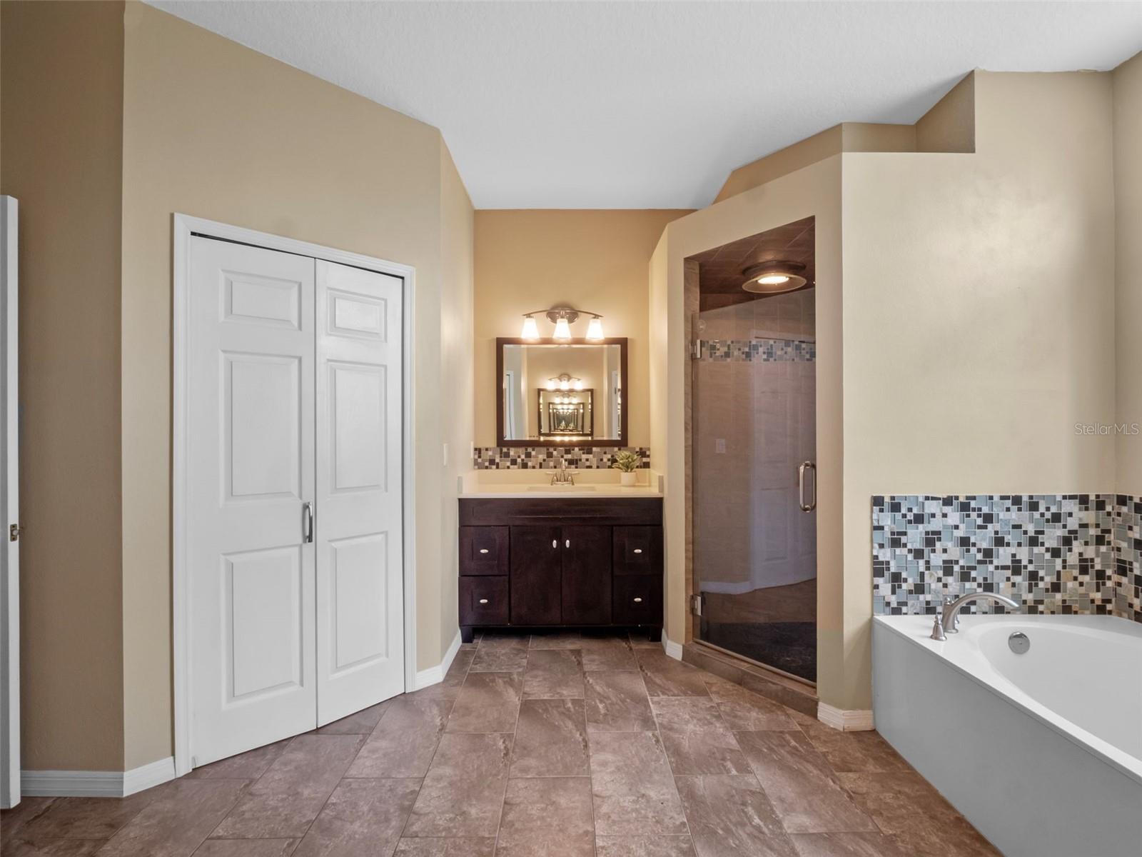 Image 30 of 54 For 3518 Edlingham Court