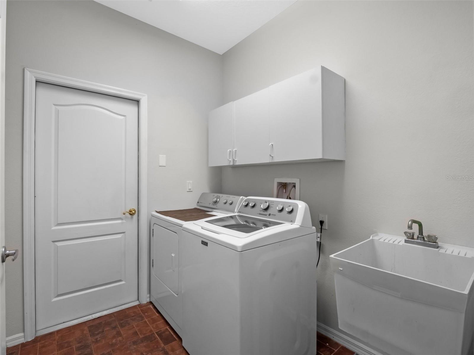 Image 37 of 54 For 3518 Edlingham Court