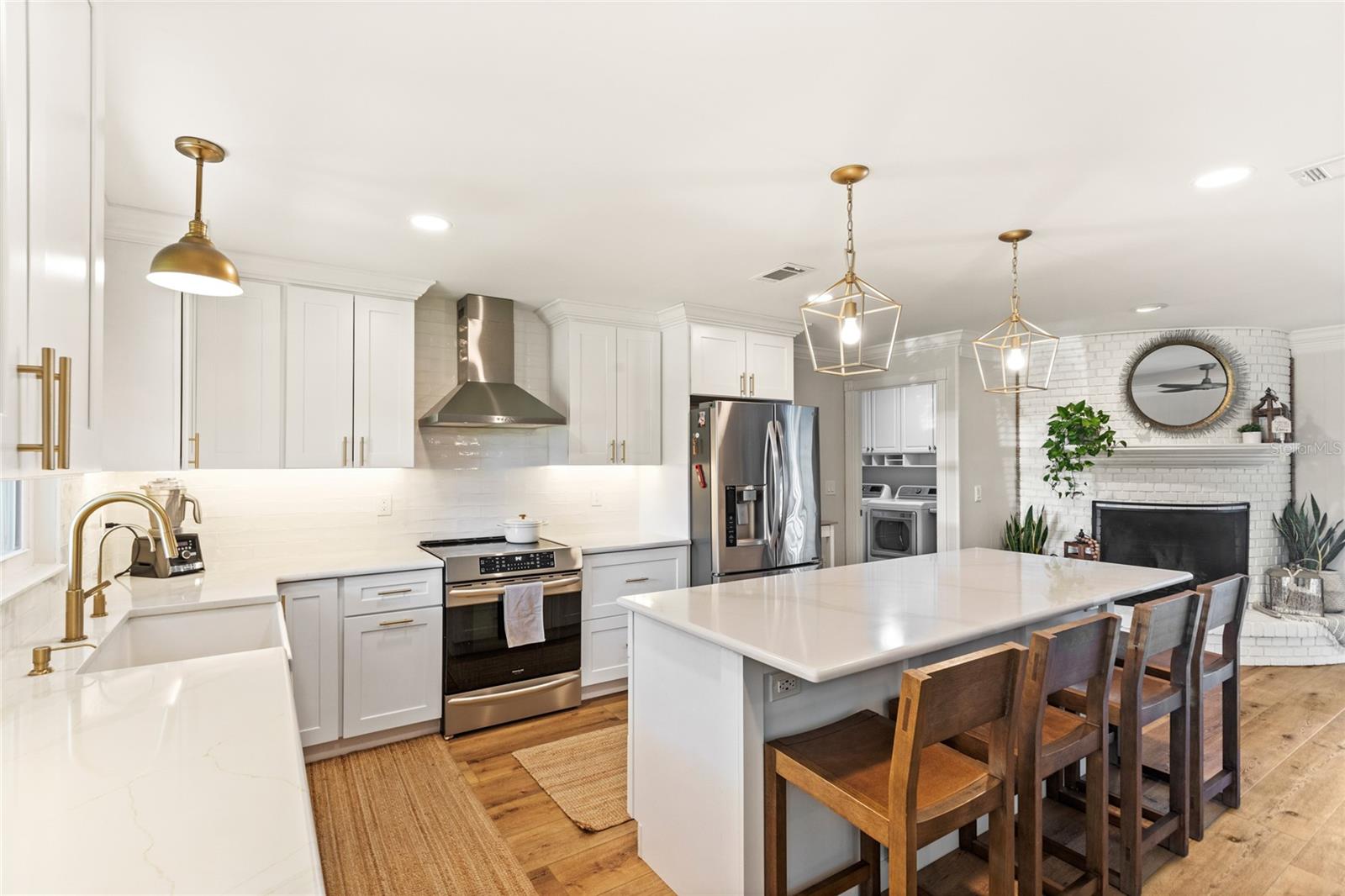Image 11 of 49 For 315 Pickering Court