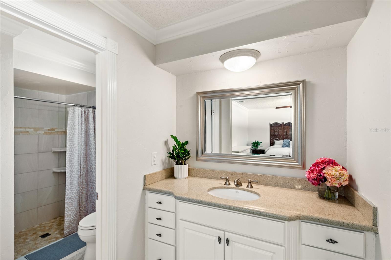 Image 21 of 49 For 315 Pickering Court
