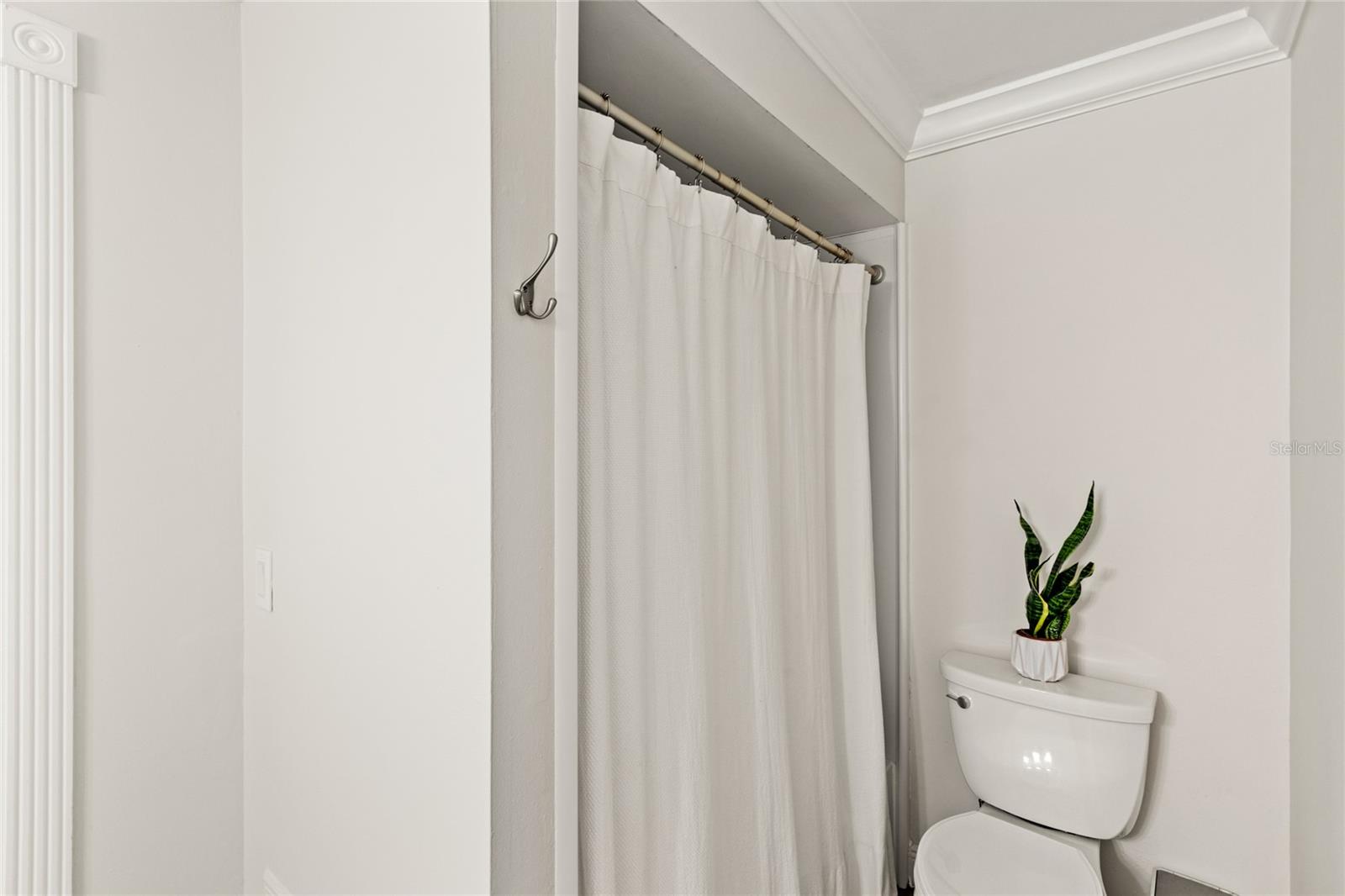 Image 30 of 49 For 315 Pickering Court