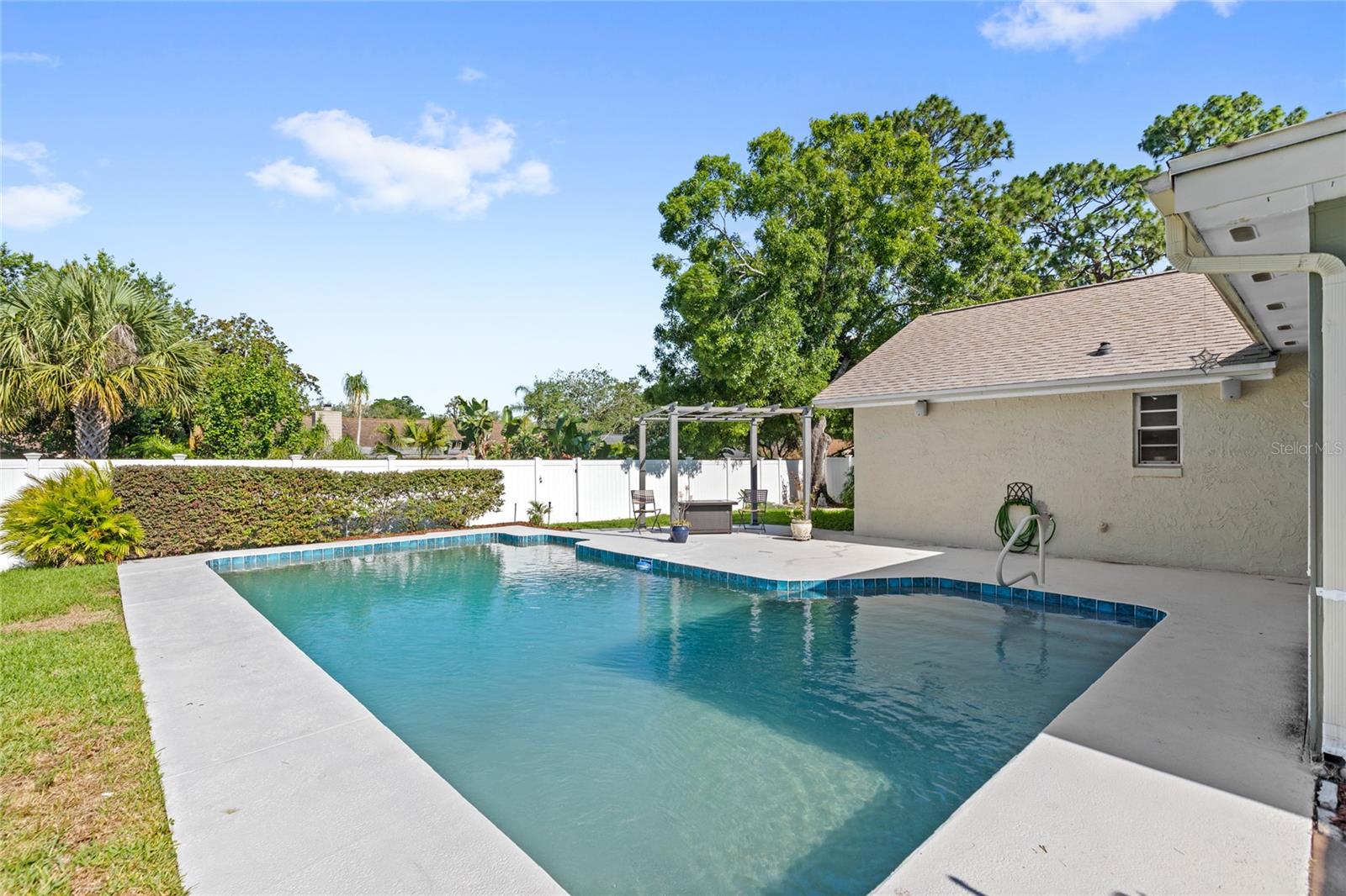 Image 35 of 49 For 315 Pickering Court