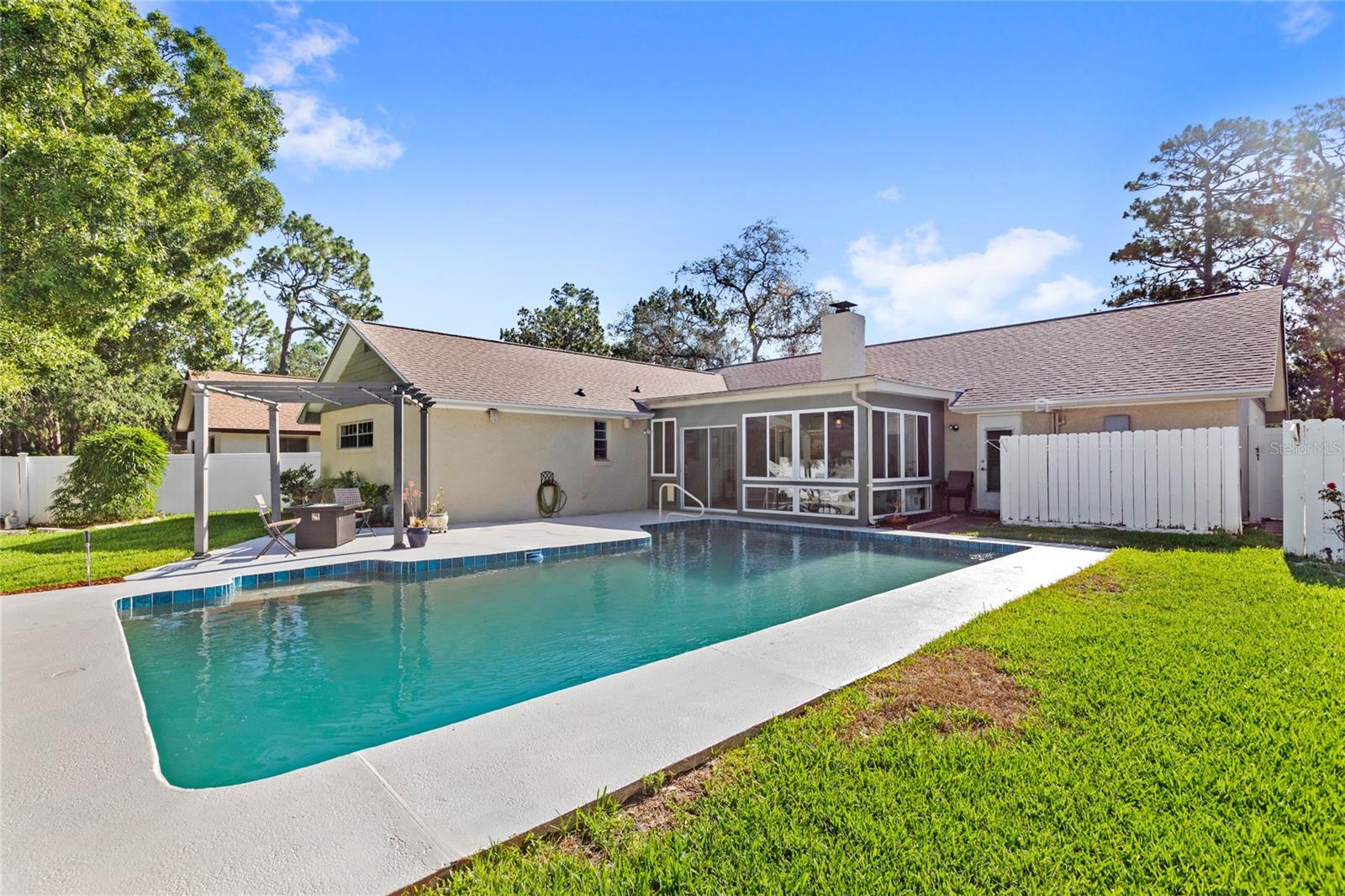 Image 37 of 49 For 315 Pickering Court