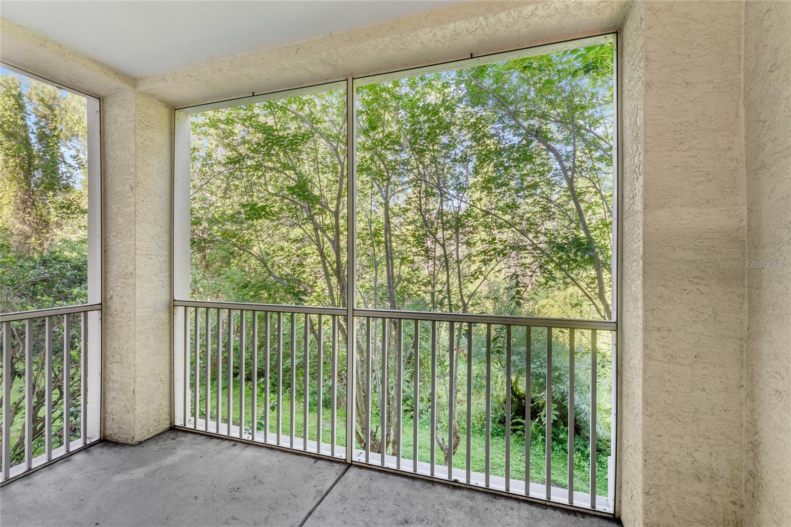 Image 18 of 25 For 12837 Madison Pointe Circle 206