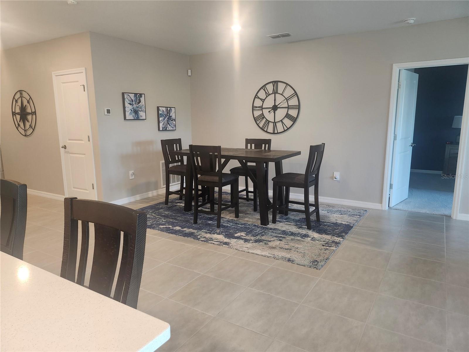 Image 4 of 16 For 1009 Calico Pointe Circle