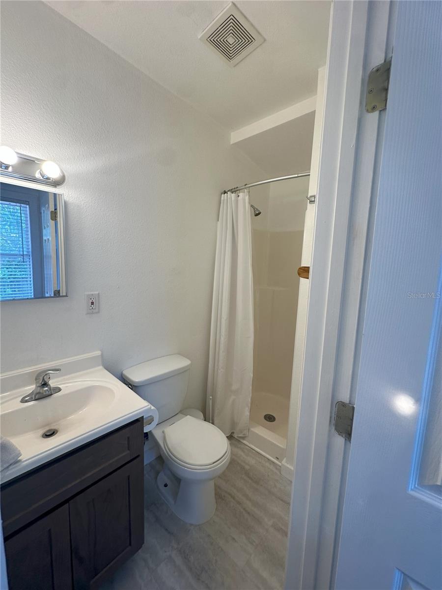 Image 9 of 23 For 2909 Jefferson Street