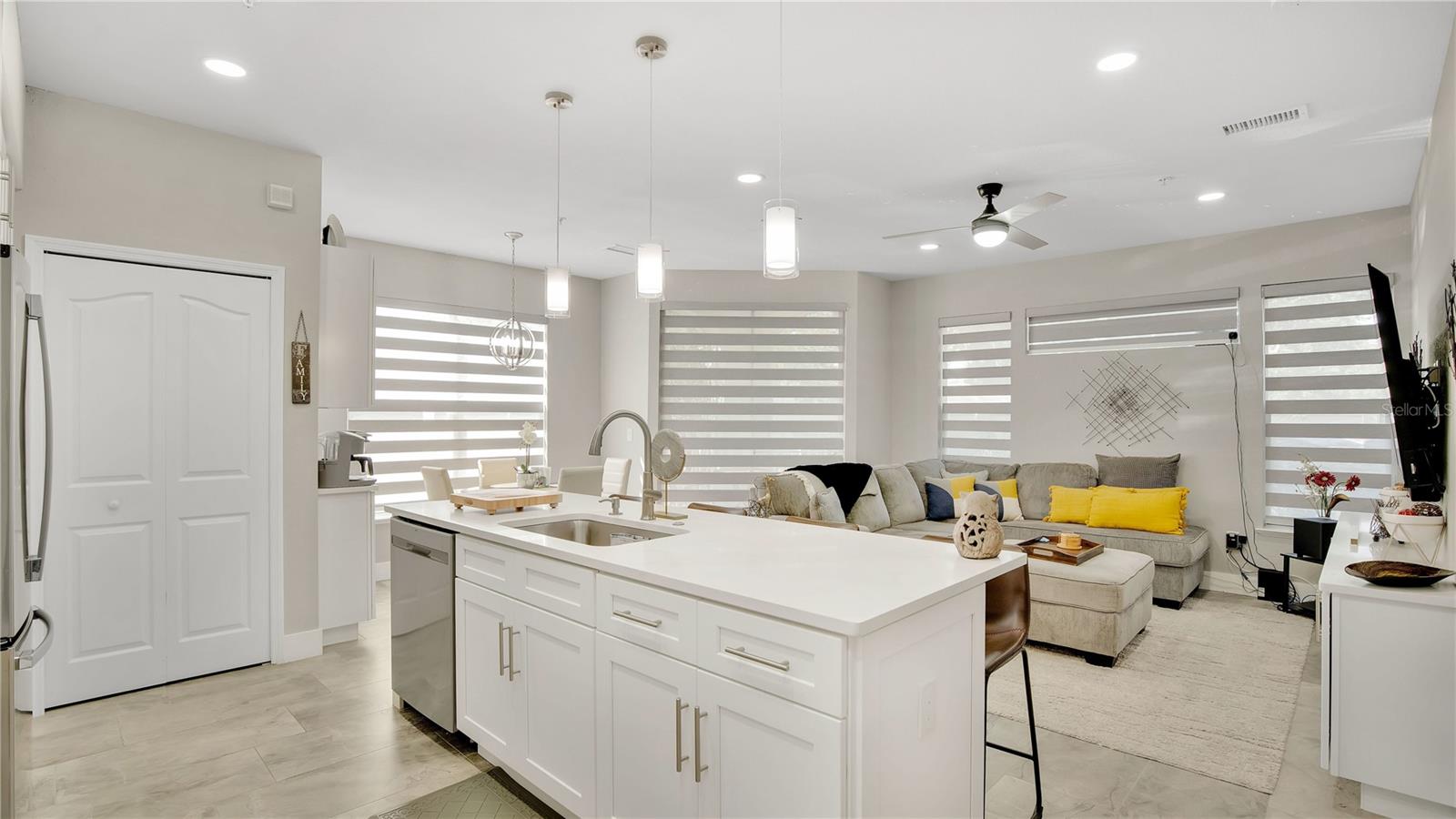 Image 7 of 23 For 2627 Maitland Crossing Way 101