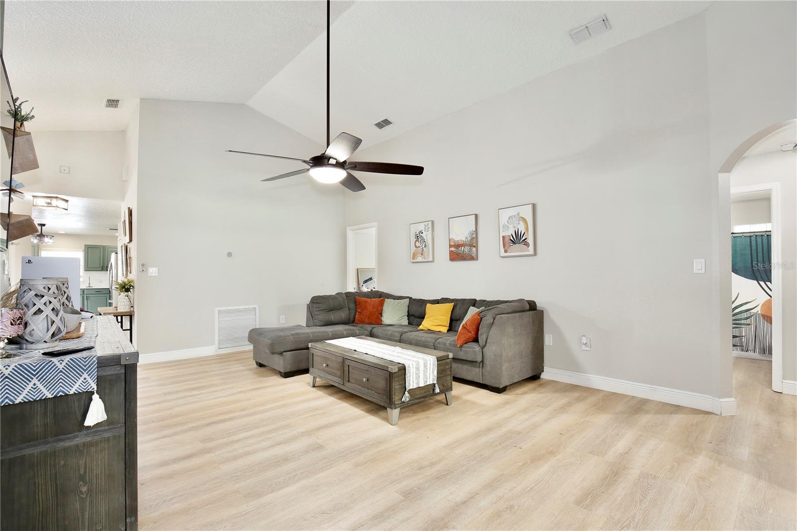 Image 12 of 39 For 455 Orange Avenue