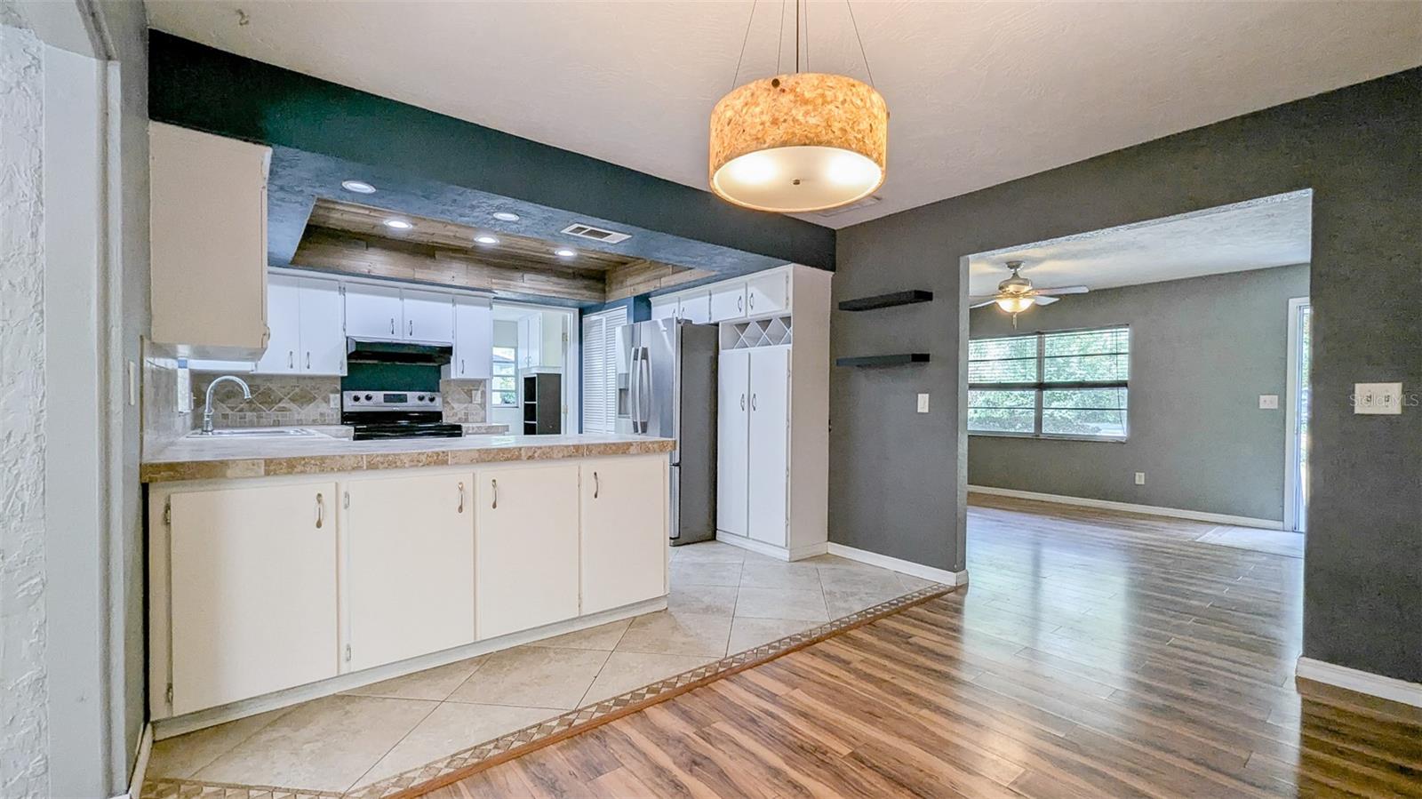 Image 11 of 34 For 2928 14th Avenue
