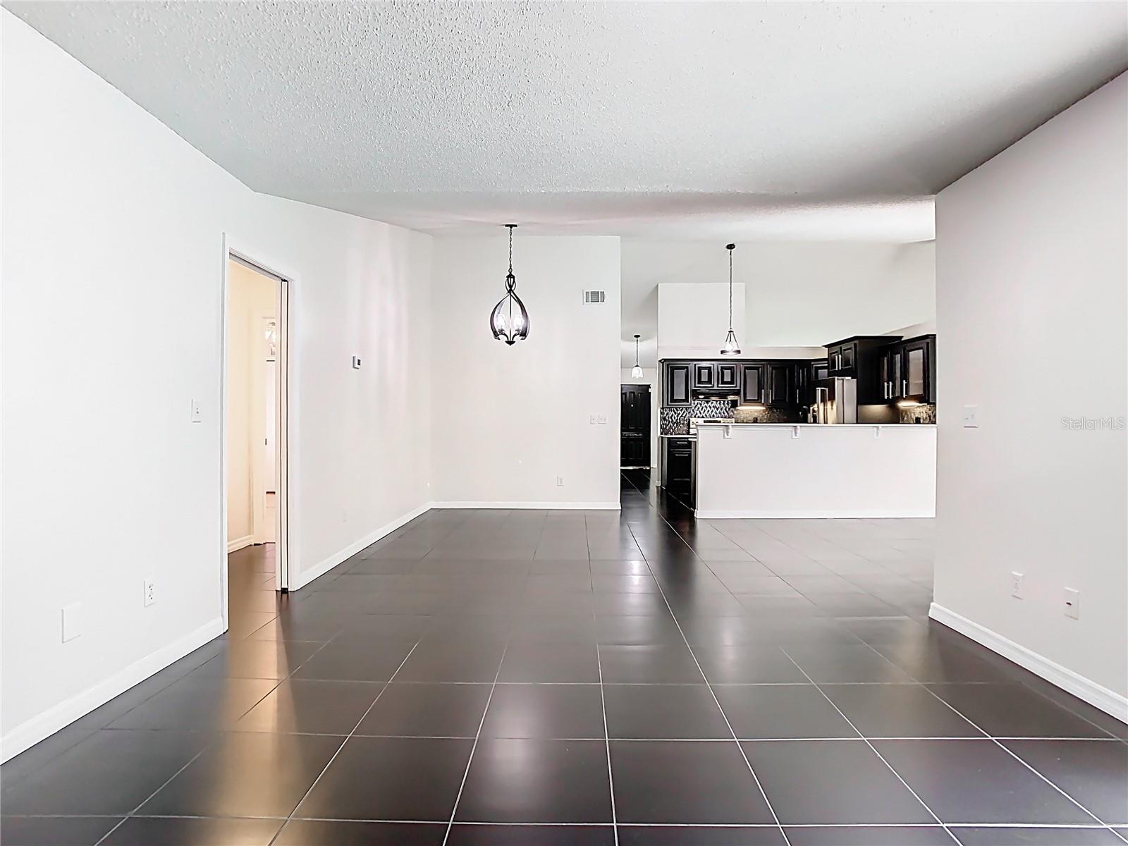Image 30 of 87 For 1233 Gladstone Drive