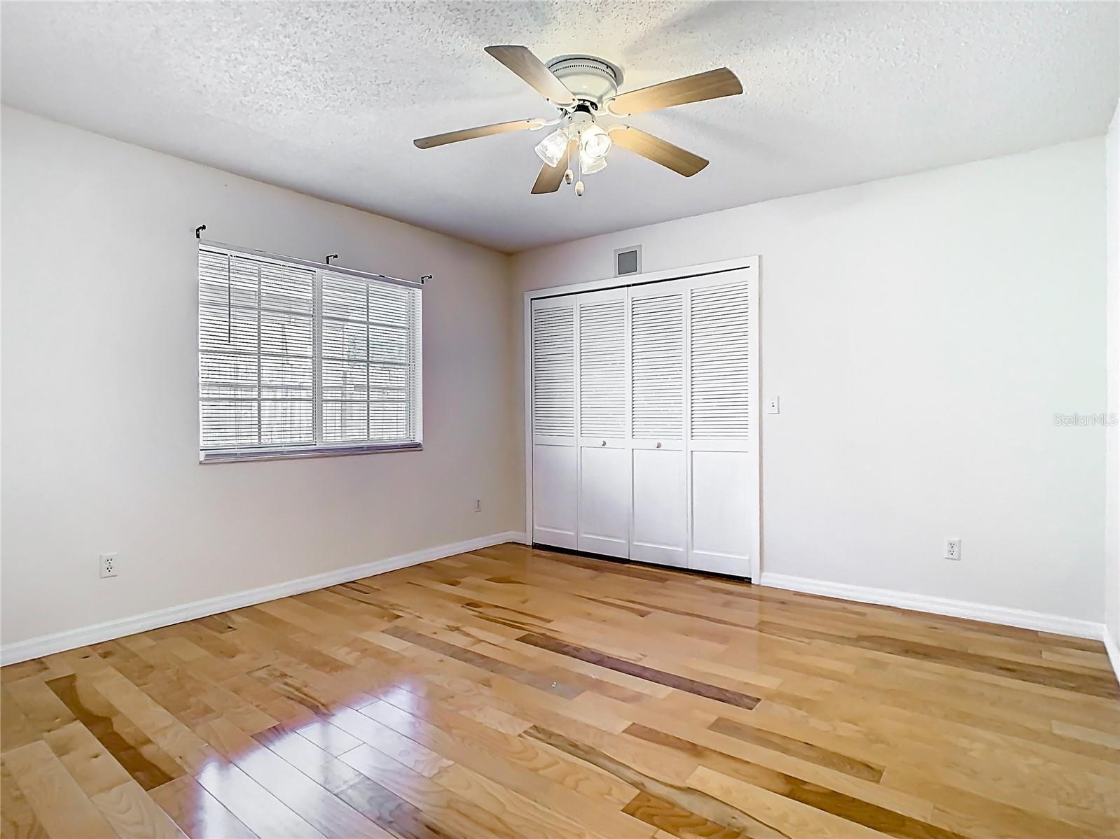 Image 40 of 87 For 1233 Gladstone Drive