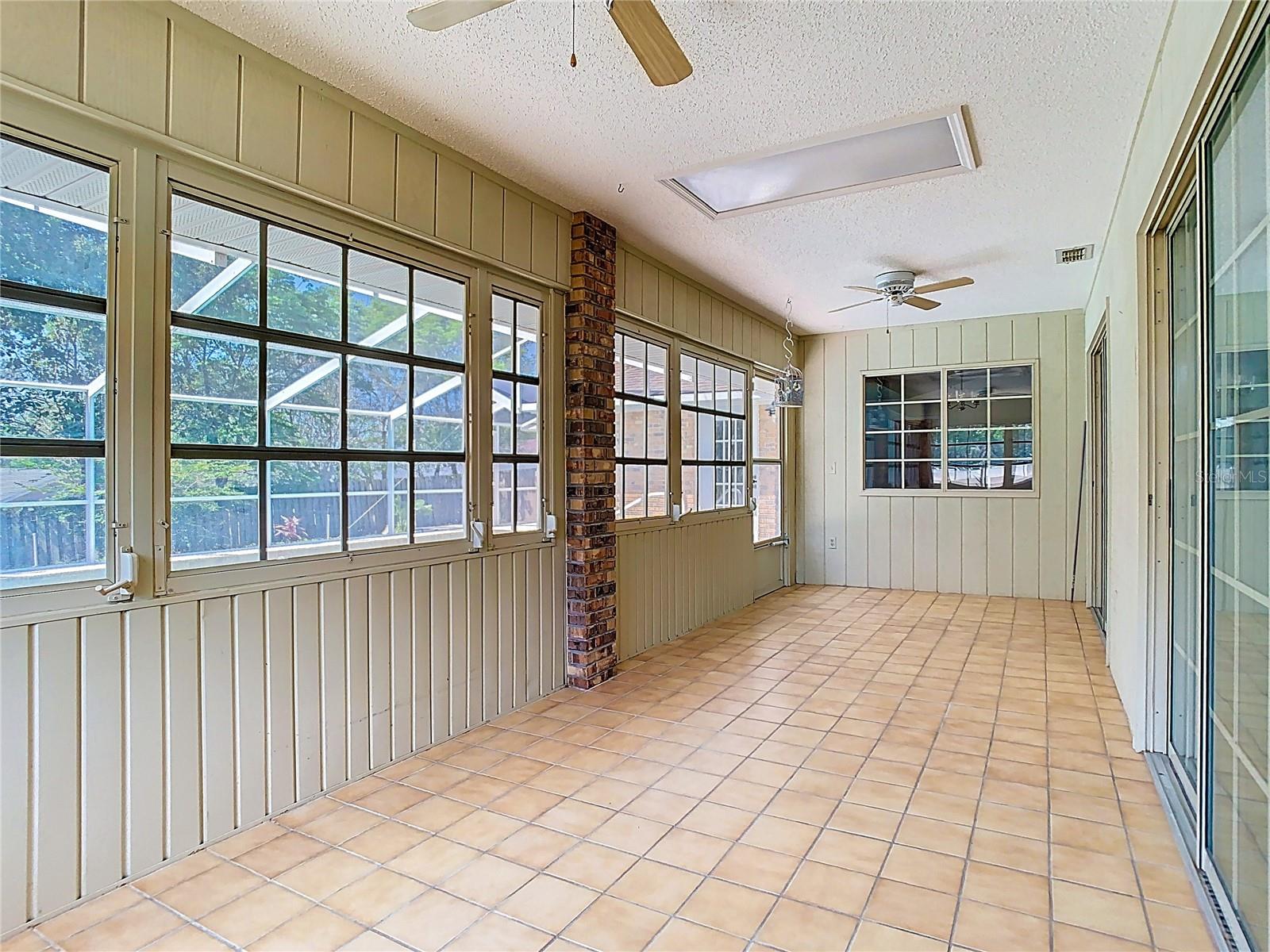 Image 56 of 87 For 1233 Gladstone Drive