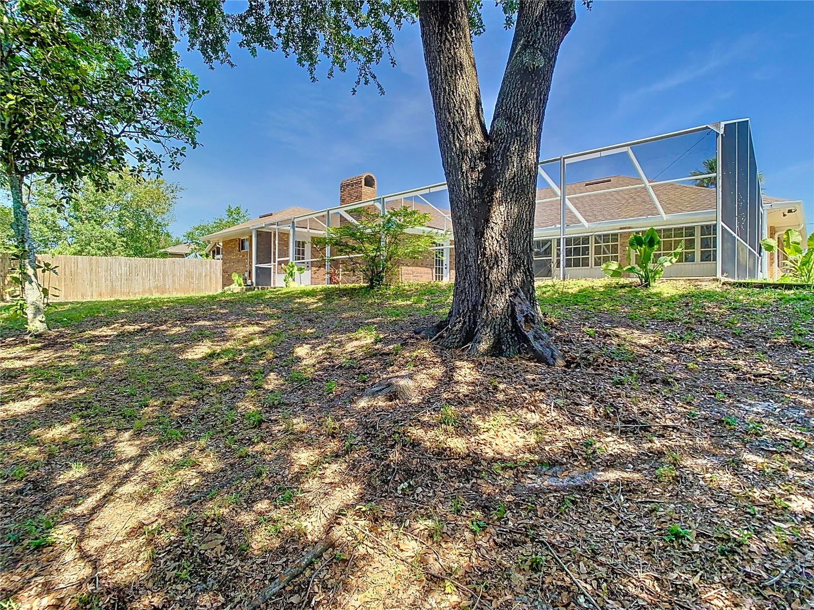 Image 64 of 87 For 1233 Gladstone Drive
