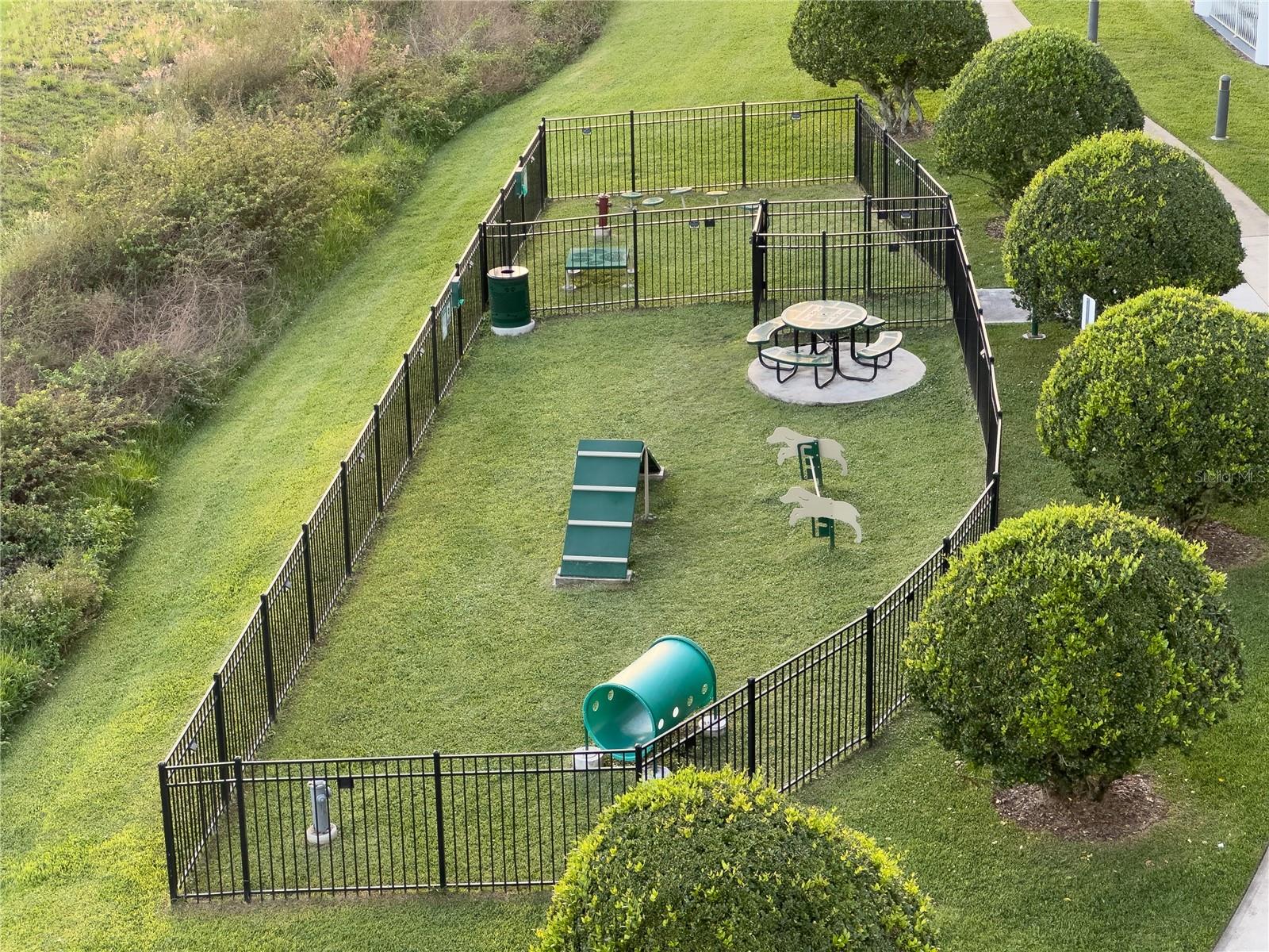 Image 17 of 24 For 225 Celebration Place 527
