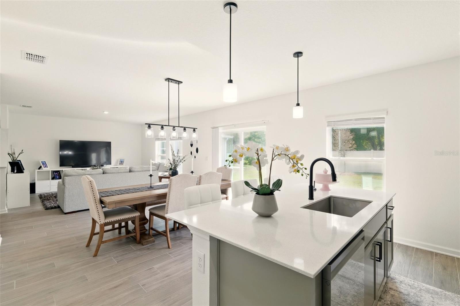Image 18 of 41 For 700 Trotters Drive