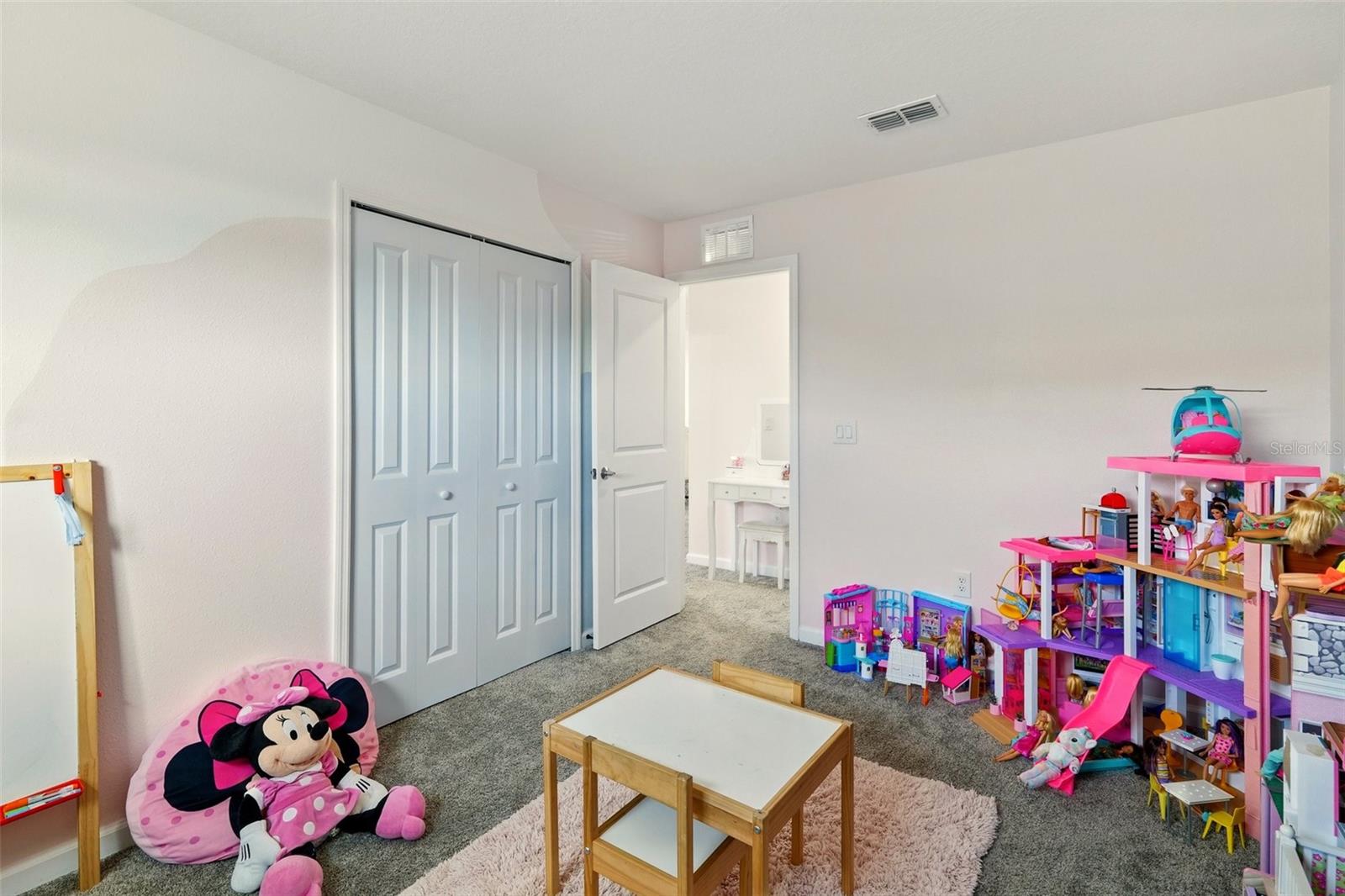 Image 32 of 41 For 700 Trotters Drive