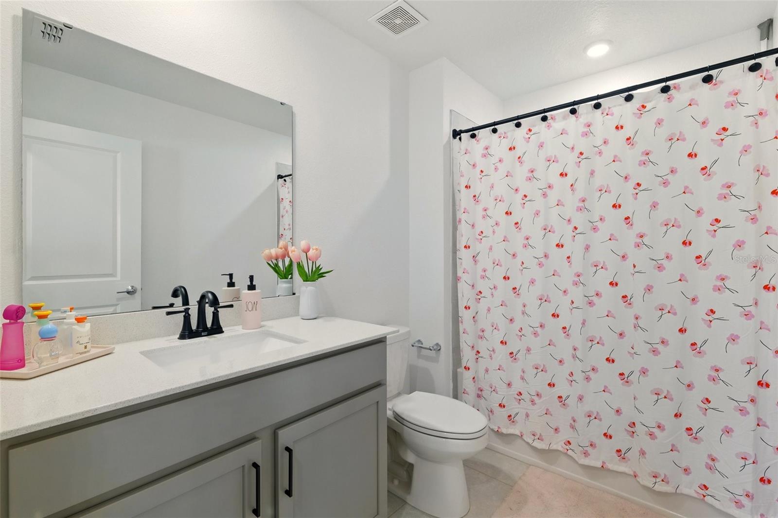 Image 33 of 41 For 700 Trotters Drive