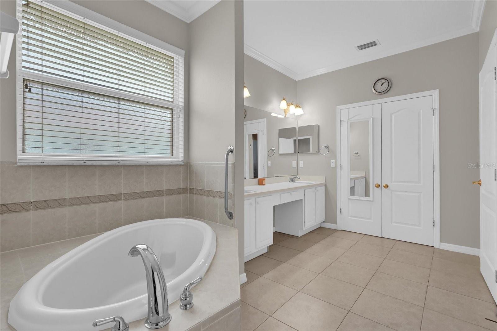 Image 20 of 32 For 3304 Bennington Ct