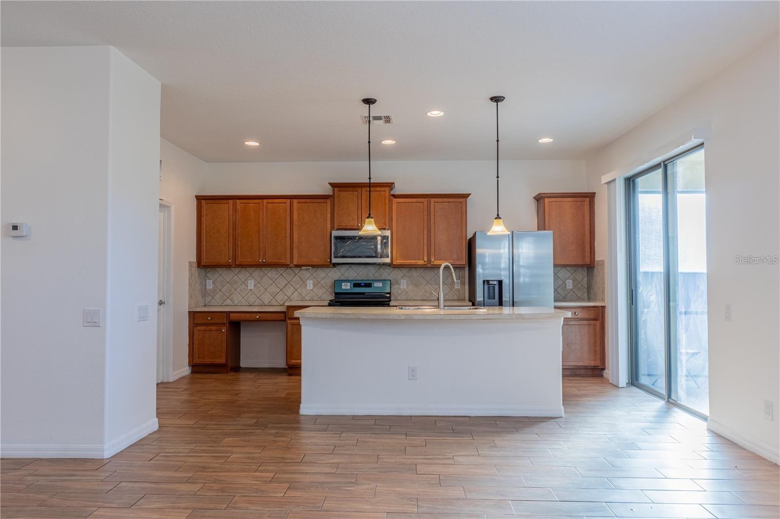 Image 6 of 25 For 519 Cadiz Dr Drive