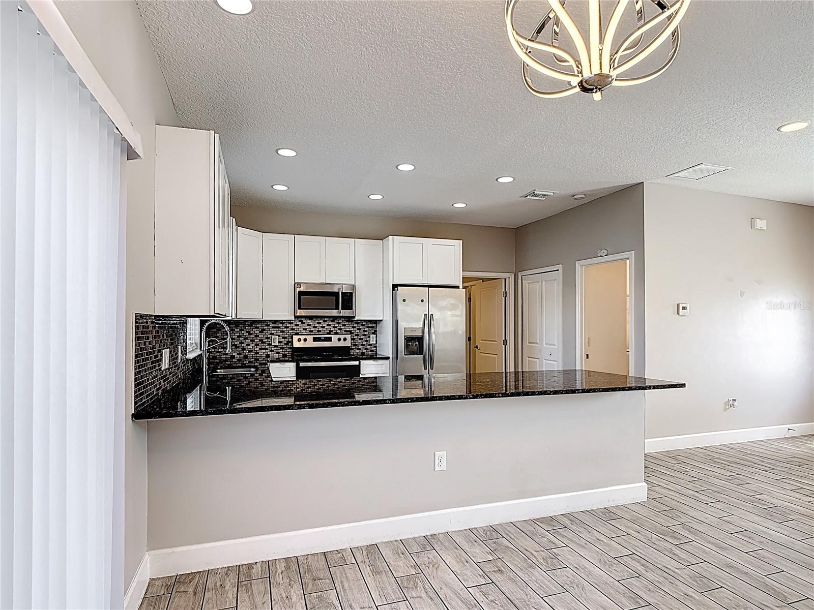 Image 10 of 28 For 344 Buenaventura Boulevard