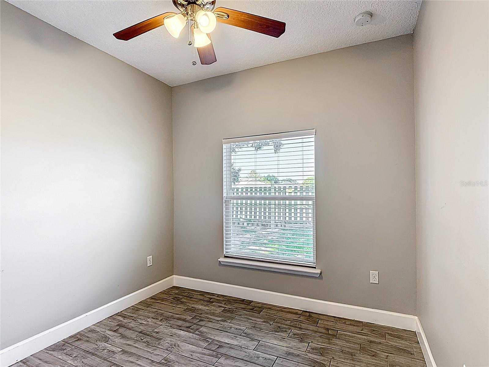 Image 16 of 28 For 344 Buenaventura Boulevard