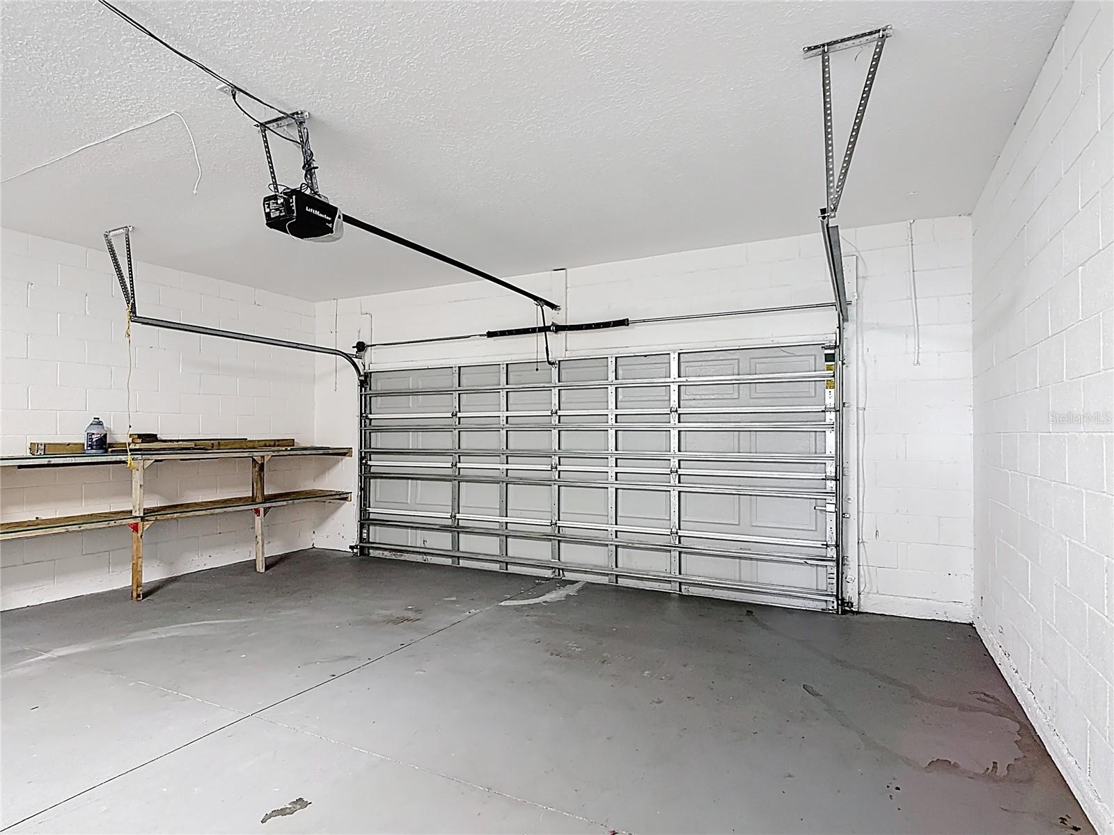 Image 23 of 28 For 344 Buenaventura Boulevard