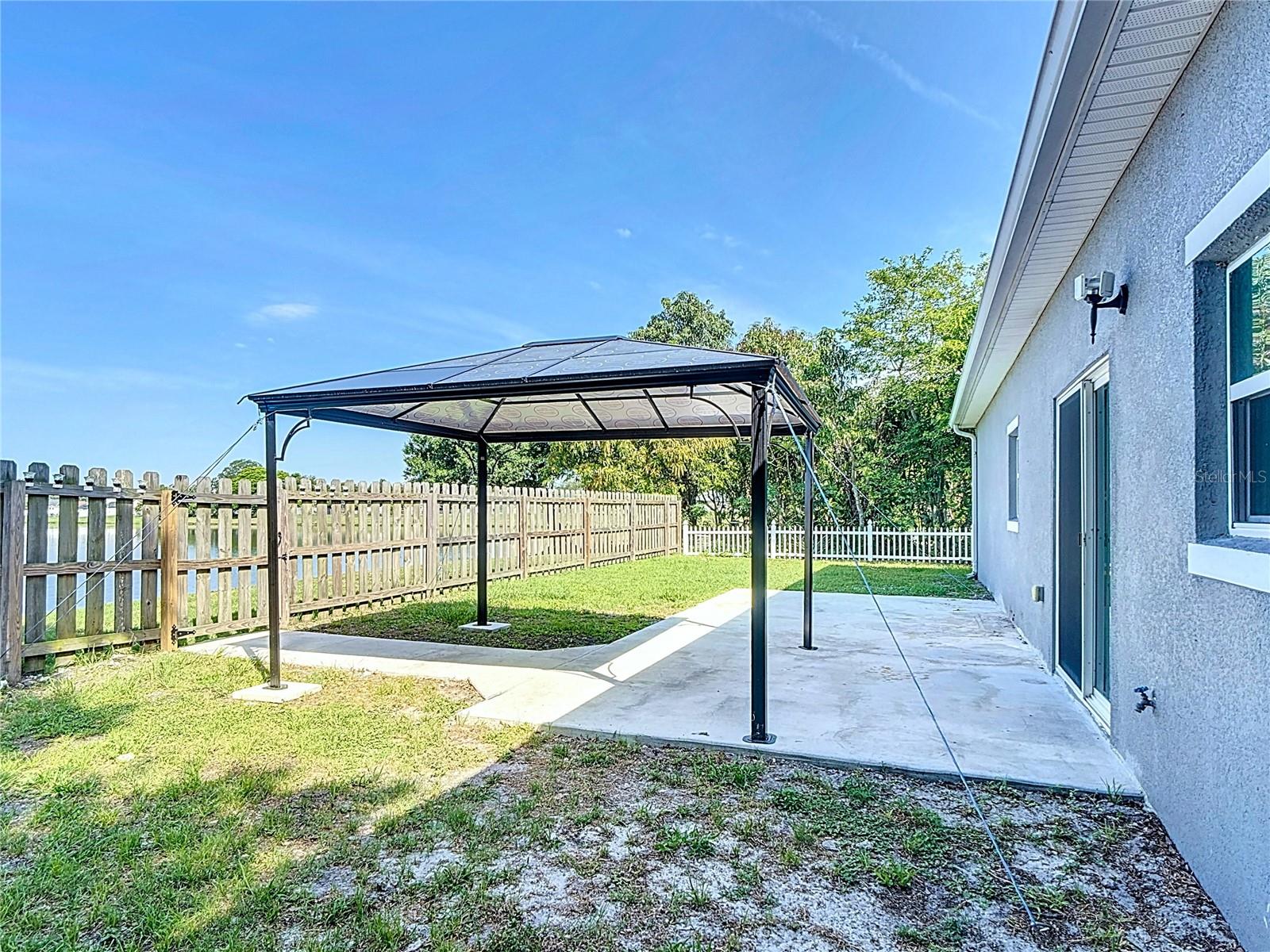 Image 25 of 28 For 344 Buenaventura Boulevard