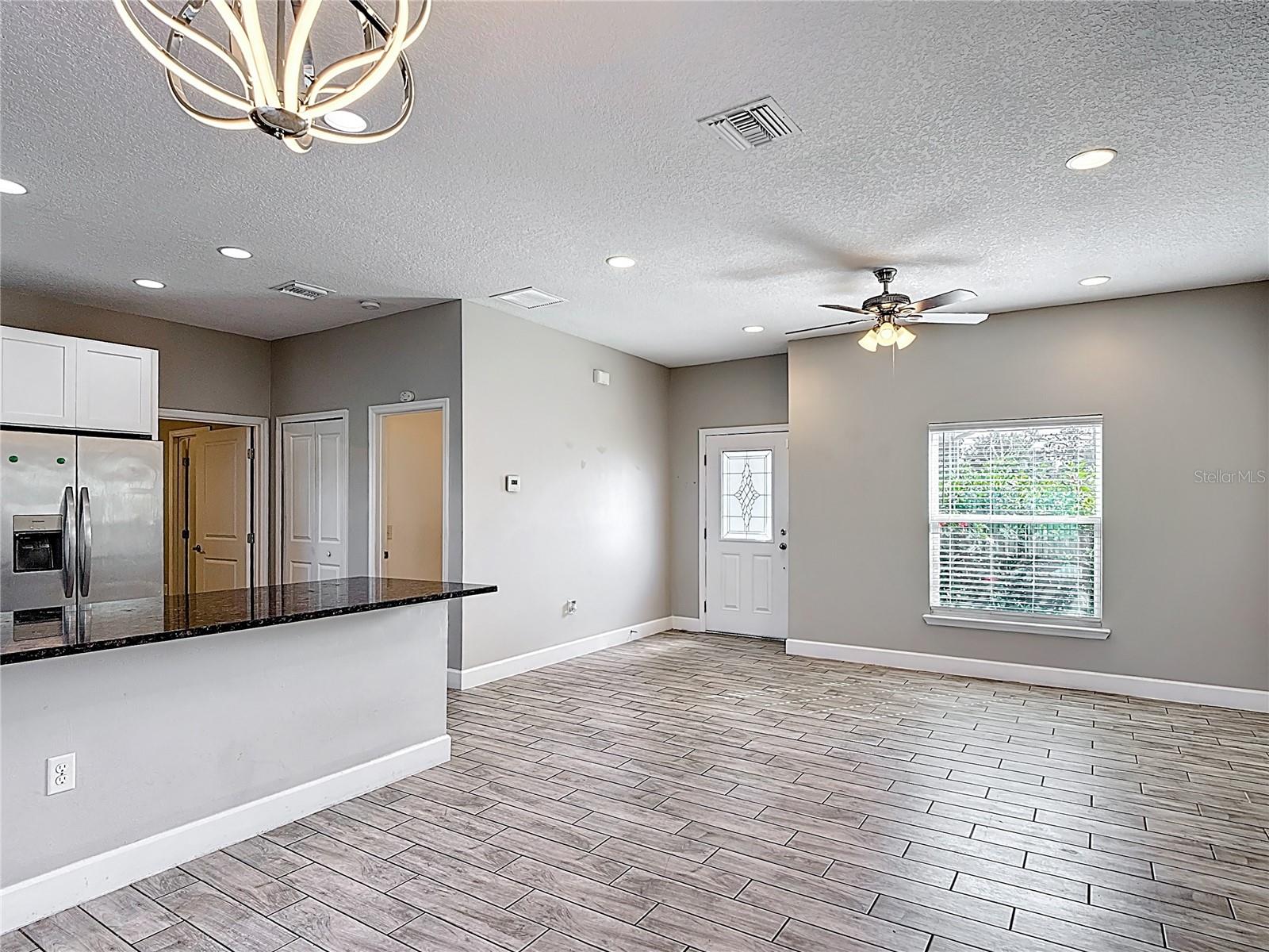 Image 5 of 28 For 344 Buenaventura Boulevard