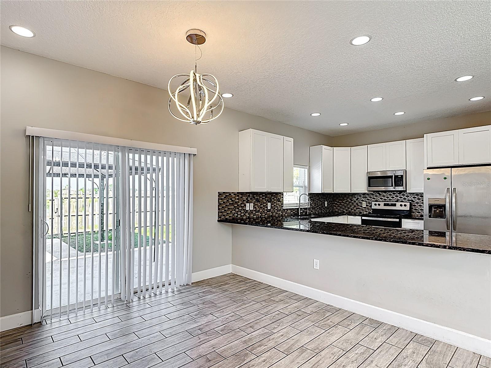 Image 9 of 28 For 344 Buenaventura Boulevard