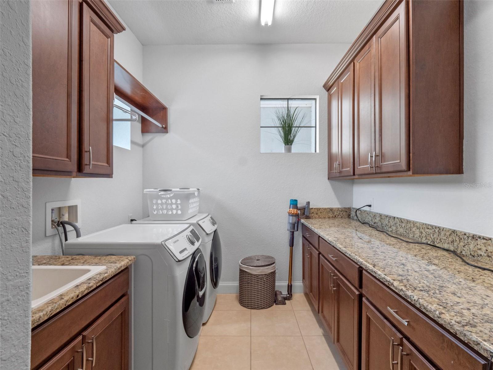 Image 48 of 99 For 4071 Isabella Circle