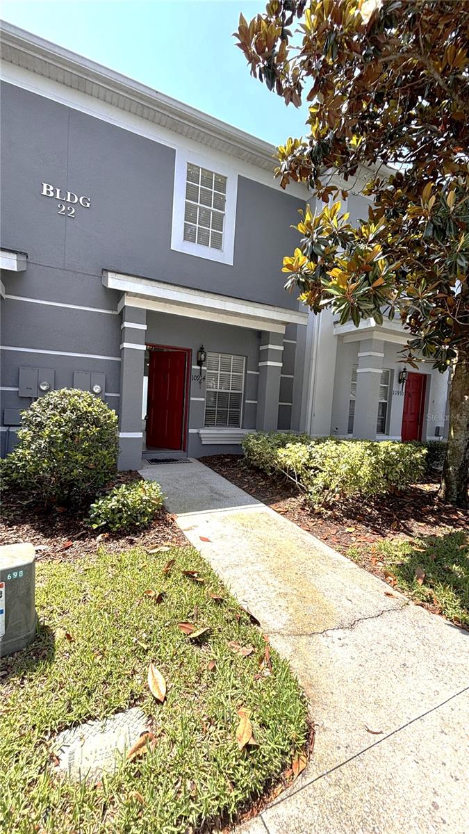 Image 3 of 30 For 10914 Savannah Wood Drive 139
