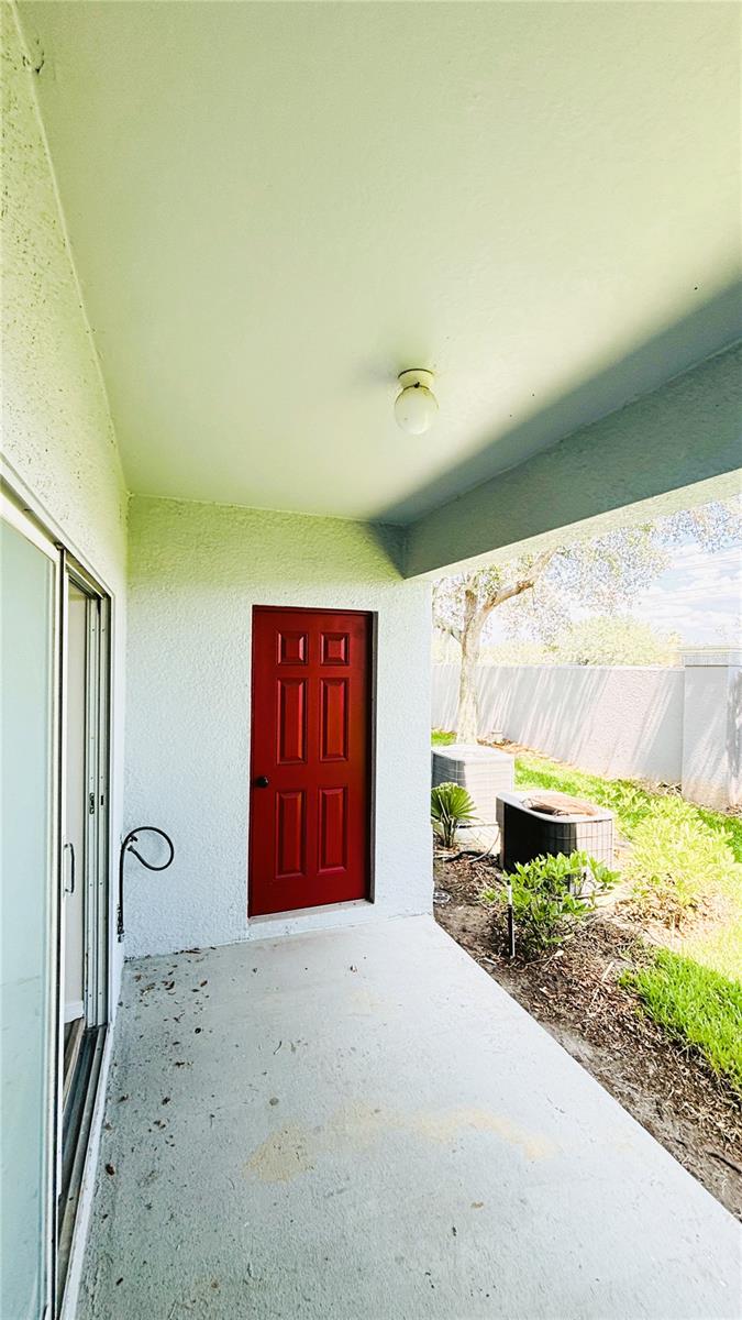 Image 32 of 33 For 10914 Savannah Wood Drive 139
