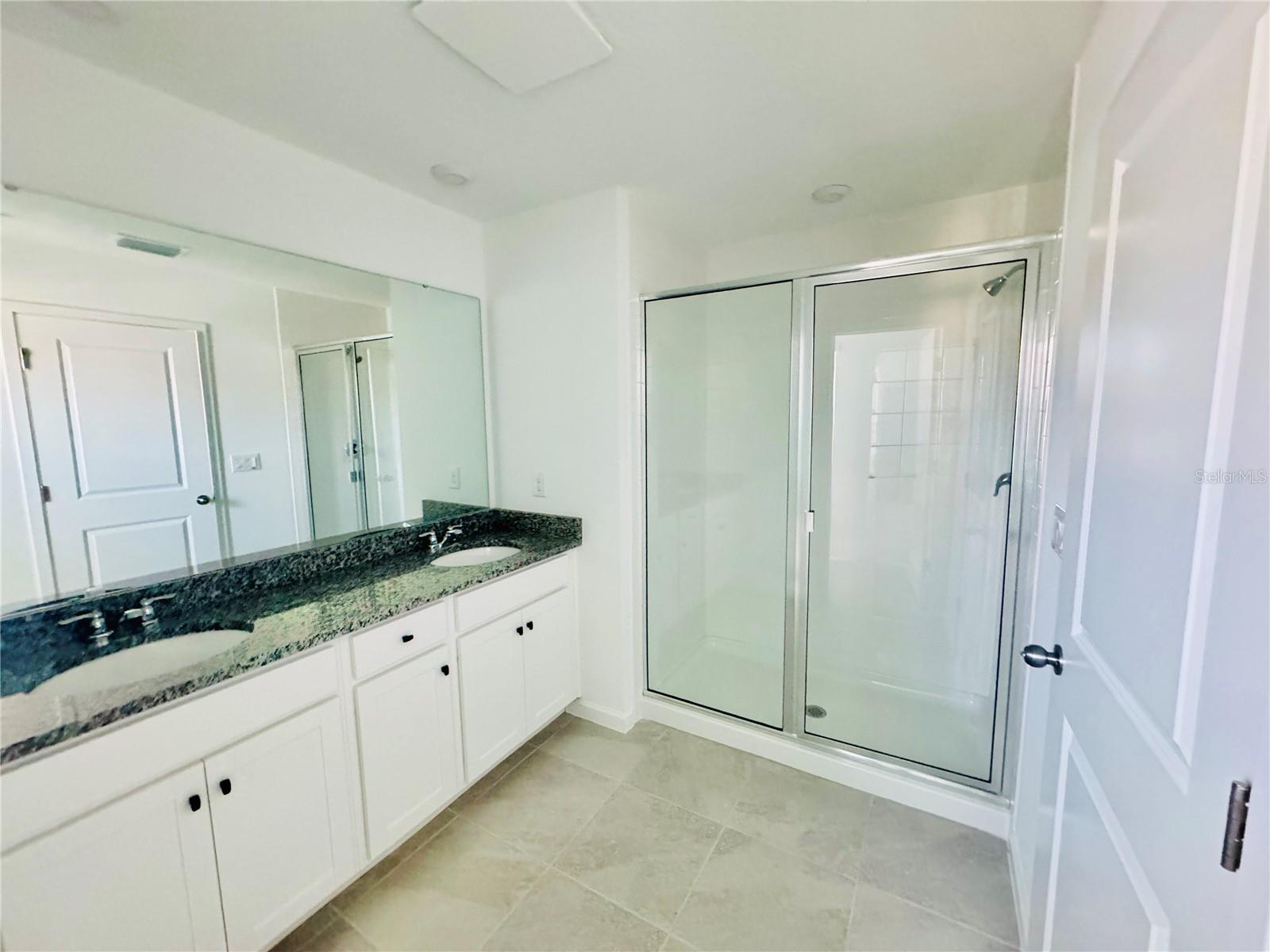 Image 16 of 30 For 3156 Gardenia Reserve Street