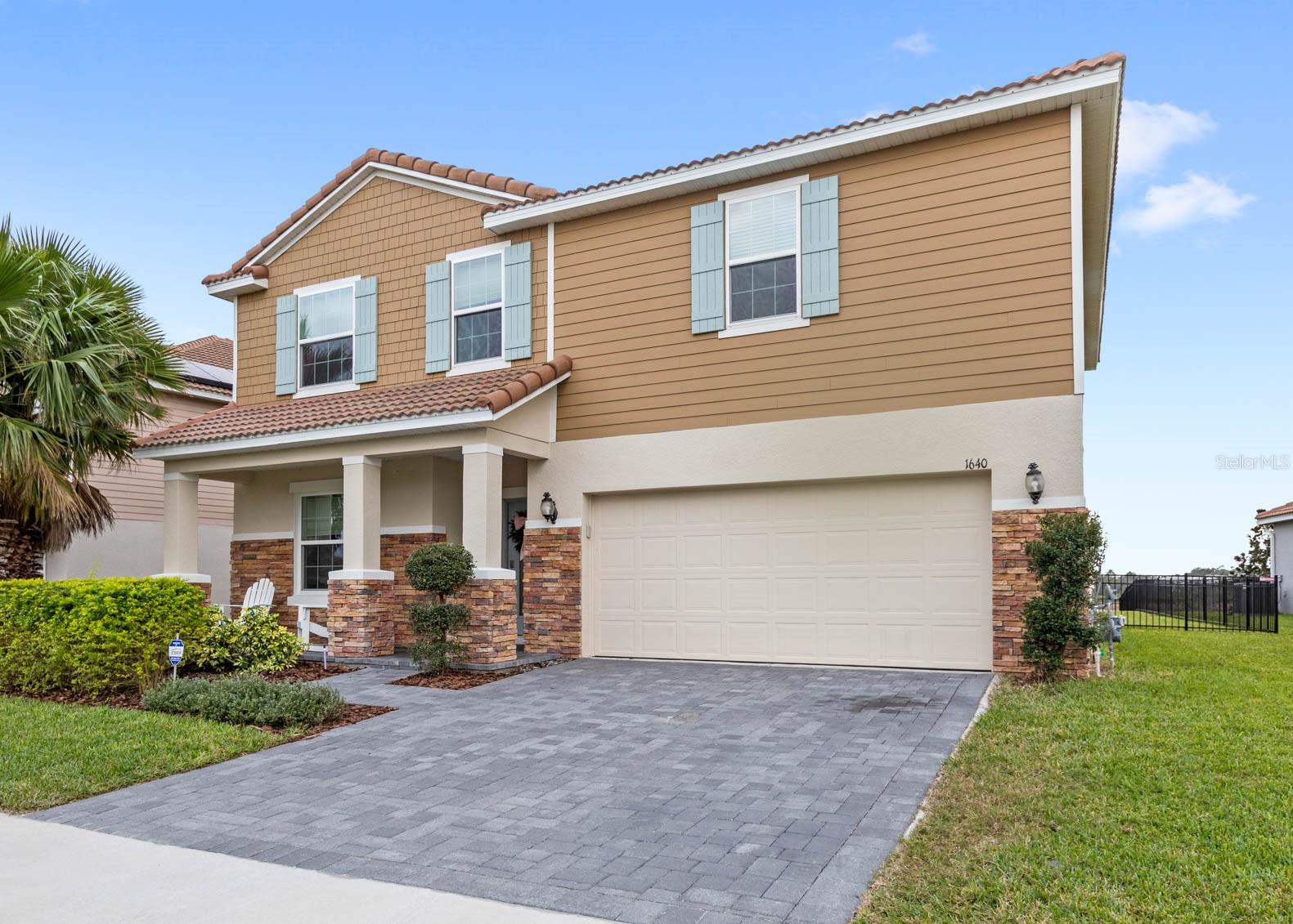 Image 3 of 73 For 1640 Oak Blossom Drive