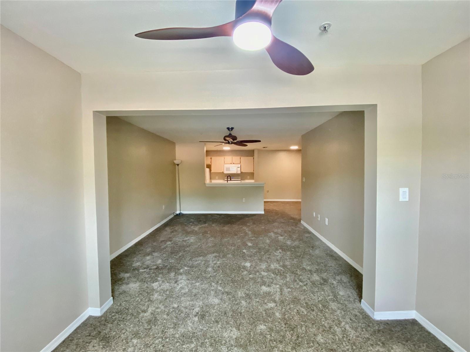 Image 10 of 22 For 5459 Vineland Road 4204