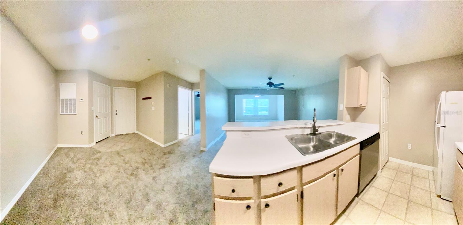 Image 11 of 22 For 5459 Vineland Road 4204