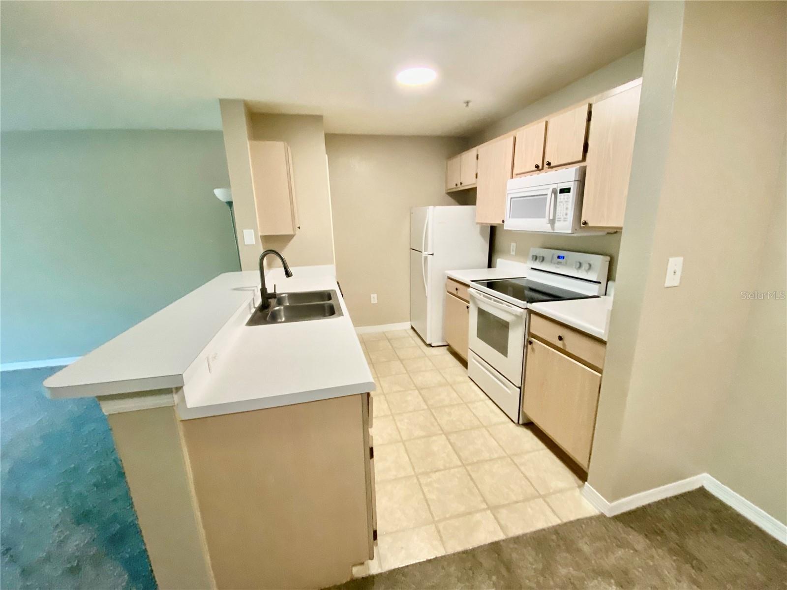 Image 5 of 22 For 5459 Vineland Road 4204