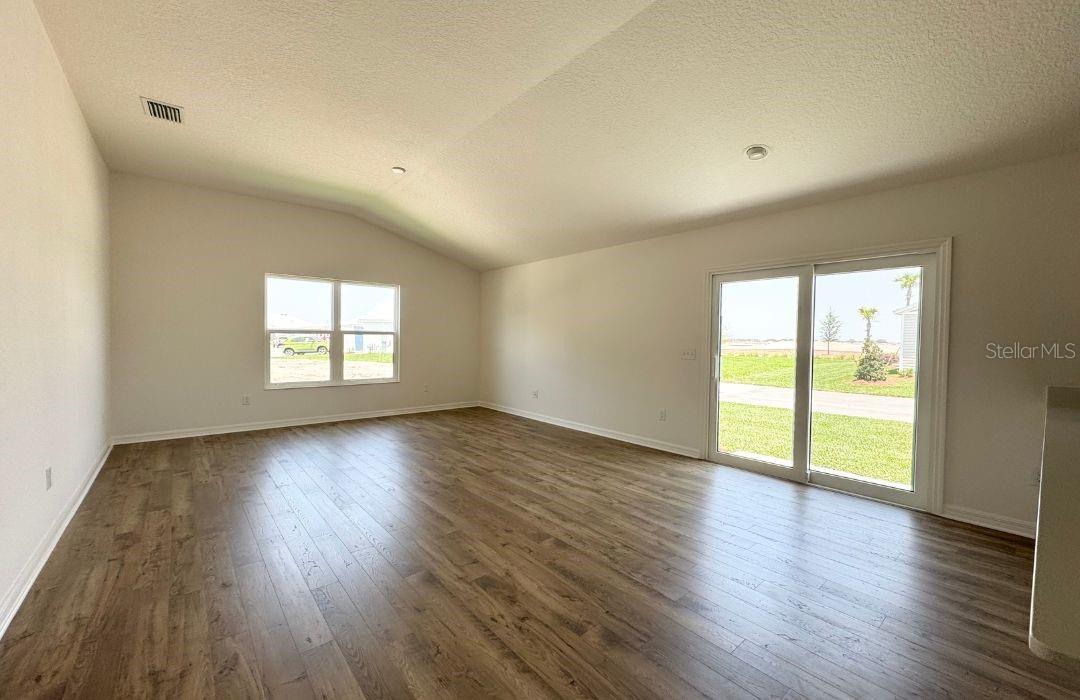 Image 10 of 16 For 1195 Chiasson Avenue