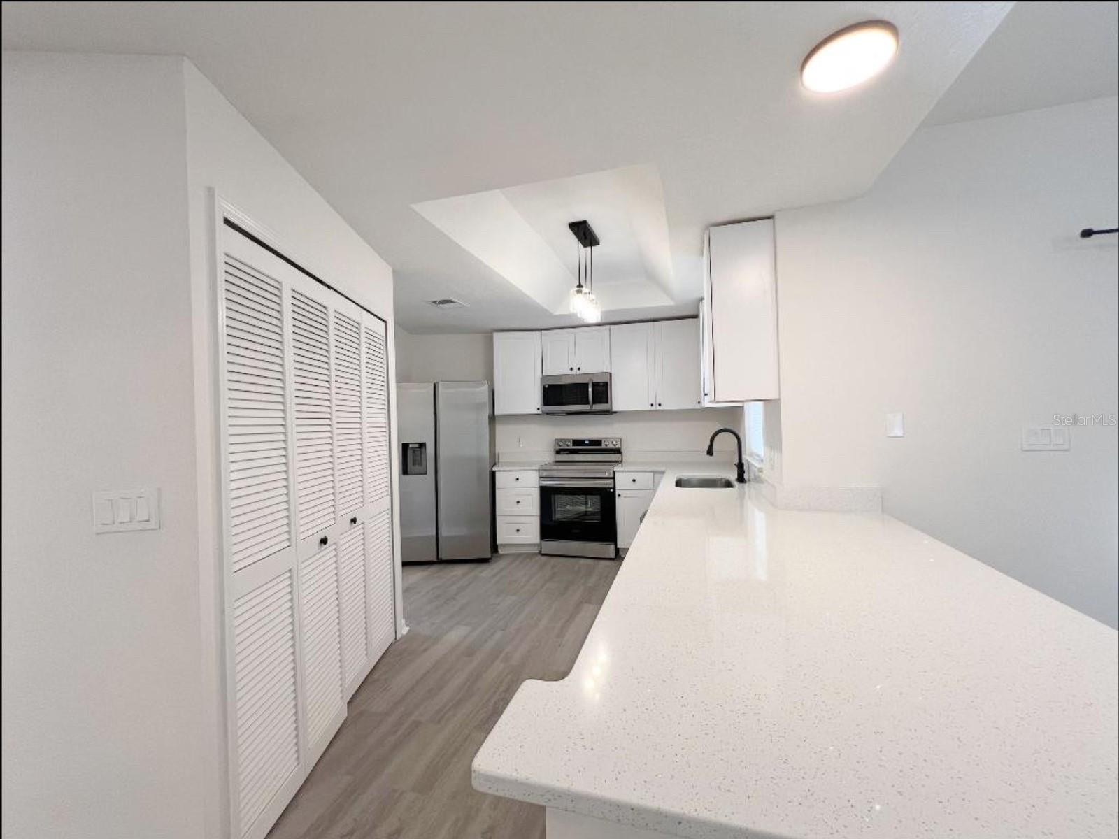 Image 12 of 32 For 965 Brentwood Drive